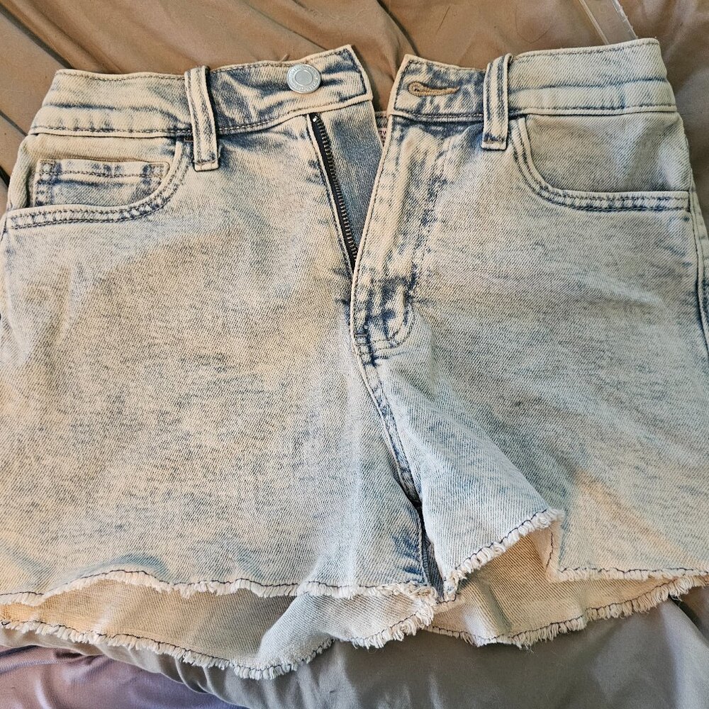 New SO mom shorts